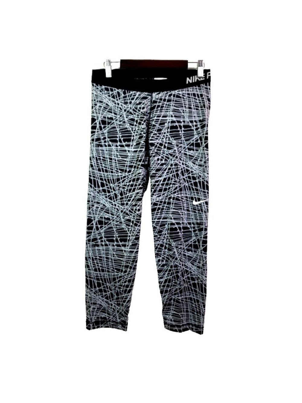 Nike Pro Dri Fit Hyper cool Series Womens Black Tracer Capri Leggings Sz M